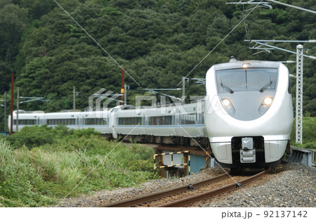 北陸本線　敦賀ー新疋田　JR西日本　683系　T24＋T33編成（金沢）　サンダーバード 92137142