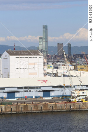 千歳橋　大正区　大阪市内風景　大正内港艀桟橋　倉庫　資材置き場　昭和山　トラス建築　大阪湾風景 92141639