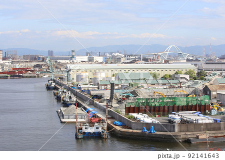 千歳橋　大正区　大阪市内風景　大正内港艀桟橋　倉庫　資材置き場　昭和山　トラス建築　大阪湾風景 92141643