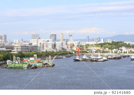 千歳橋　大正区　大阪市内風景　大正内港艀桟橋　倉庫　資材置き場　昭和山　トラス建築　大阪湾風景 92141680