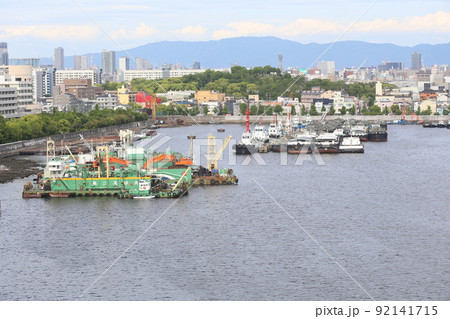 千歳橋　大正区　大阪市内風景　大正内港艀桟橋　倉庫　資材置き場　昭和山　トラス建築　大阪湾風景 92141715