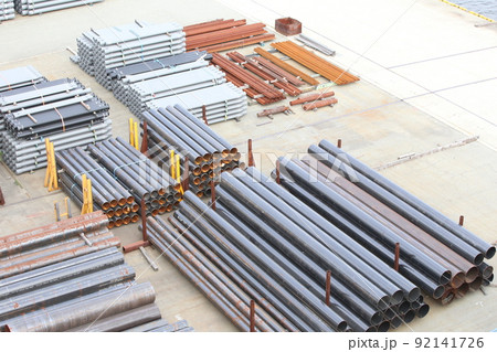 千歳橋　大正区　大阪市内風景　大正内港艀桟橋　倉庫　資材置き場　昭和山　トラス建築　大阪湾風景 92141726