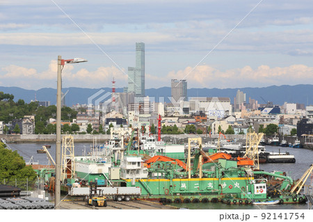 千歳橋　大正区　大阪市内風景　大正内港艀桟橋　倉庫　資材置き場　昭和山　トラス建築　大阪湾風景 92141754