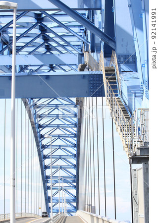 千歳橋　大正区　大阪市内風景　大正内港艀桟橋　倉庫　資材置き場　昭和山　トラス建築　大阪湾風景 92141991