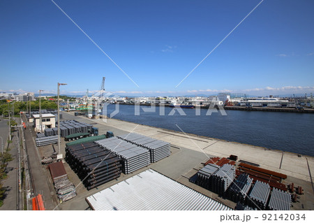 千歳橋　大正区　大阪市内風景　大正内港艀桟橋　倉庫　資材置き場　昭和山　トラス建築　大阪湾風景 92142034