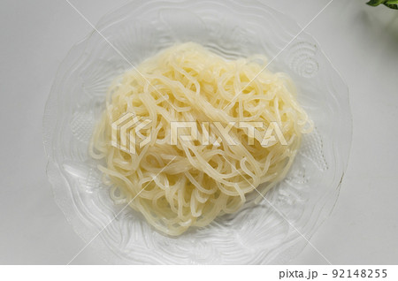 盛岡冷麺の麺 92148255