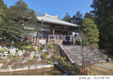 石塔寺　本堂　滋賀県東近江市 92148702