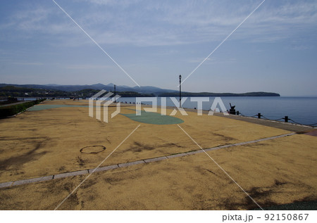 エコパーク水俣の公園のウォーターフロントの海岸 92150867