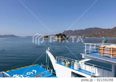 岩城島行きのフェリー（愛媛県と広島県） 92156298