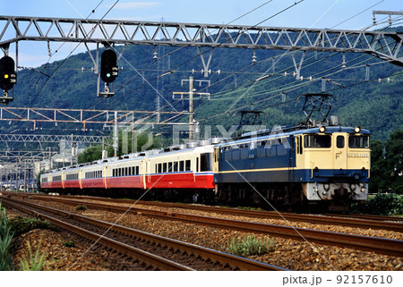 2003年 東海道本線を走るEF651128快速ムーンライト九州 2003年 東海道本線を走るEF651128快速ムーンライト九州 92157610