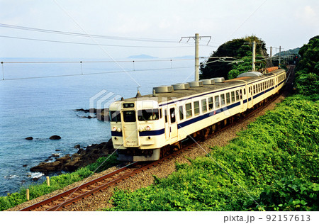 2003年　旧鹿児島本線を走る475系普通電車3両 92157613