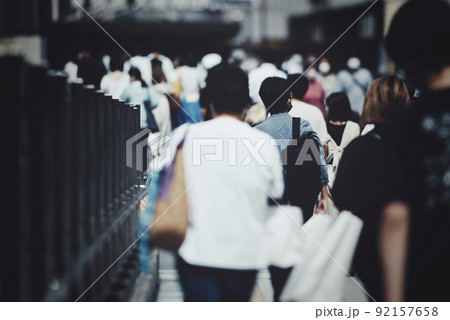 歩行者の風景 92157658