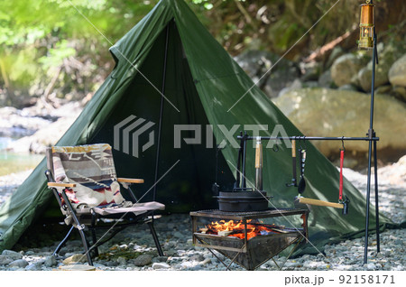 キャンプのイメージ 人無し キャンプのイメージ 人無し 92158171