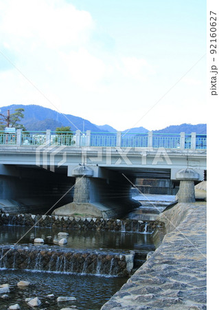 日本の街中を流れる川の風景 兵庫県芦屋市芦屋川 日本の街中を流れる川の風景 兵庫県芦屋市芦屋川 92160627