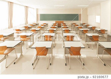 明るくて清潔な教室 92160677