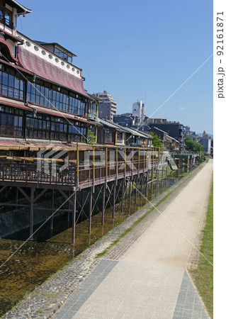 京都鴨川納涼床 京都鴨川納涼床 92161871