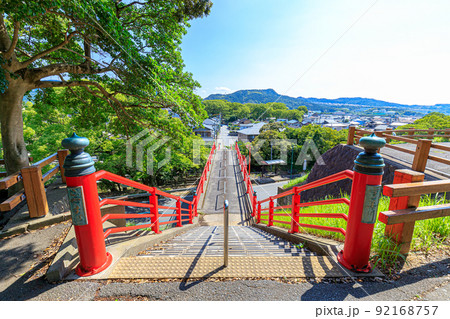 夏の宇美八幡宮　奥宮へと続く参道　福岡県宇美町 92168757