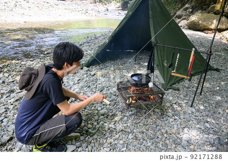 男子ソロキャンプ 男子ソロキャンプ 92171288
