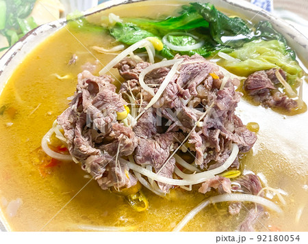 中国四川料理・酸湯肥牛（牛肉の辛酸旨煮） 92180054