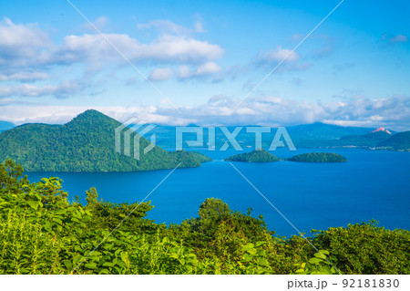 北海道　サイロ展望台から望む洞爺湖 92181830