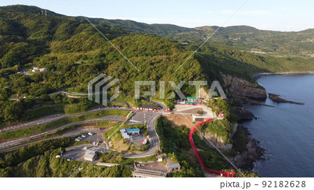 元乃隅神社(もとのすみじんじゃ) ドローン空撮 山口県長門市油谷津黄 元乃隅神社(もとのすみじんじゃ) ドローン空撮 山口県長門市油谷津黄 92182628