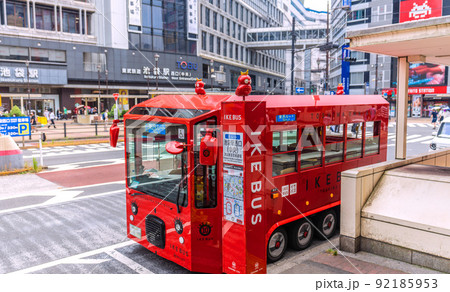 日本の東京都市景観　東武鉄道 池袋駅 西口やイケバスなどを望む＝7月3日 92185953