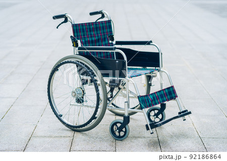 車椅子 車椅子 92186864