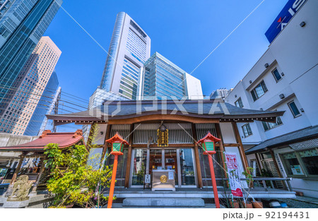 日本の東京都市景観 東新橋にある日比谷神社と高層ビル群などを望む=7月1日 日本の東京都市景観 東新橋にある日比谷神社と高層ビル群などを望む=7月1日 92194431