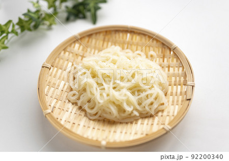 冷麺の麺 92200340