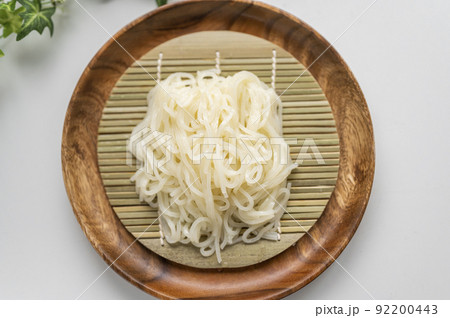 冷麺の麺　 92200443