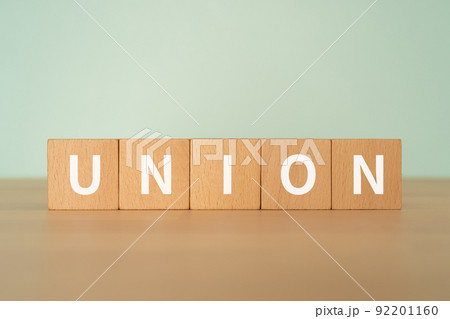 「UNION」と書かれたブロック 「UNION」と書かれたブロック 92201160