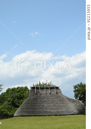 本町田遺跡公園の竪穴式住居 本町田遺跡公園の竪穴式住居 92213955