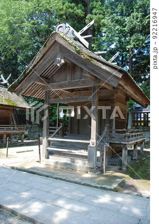 出雲大社の摂社「氏社(うじのやしろ)」（島根県出雲市大社町） 92216947