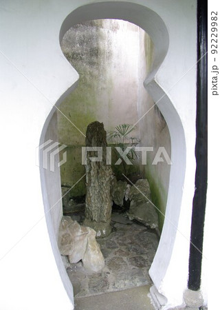 中国 蘇州の古典庭園 同里地区 退思園の光景 蘇州古典園林 世界遺産の中国式庭園 中国 蘇州の古典庭園 同里地区 退思園の光景 蘇州古典園林 世界遺産の中国式庭園 92229982