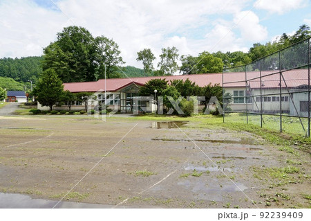 むかわ町立和泉小学校（廃校） 92239409