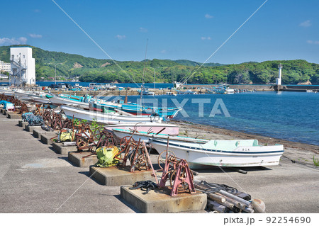 【伊勢志摩の漁村風景 (浜島港)】 三重県志摩市浜島町浜島 92254690