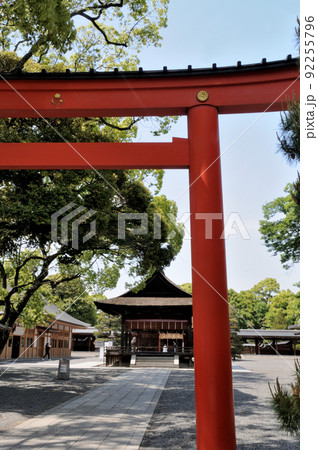 城南宮(鳥居)　【京都府京都市伏見区】 92255796