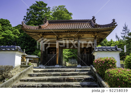 大村寺　仁王門　岡山県吉備中央町 92258039