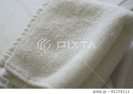 白色のタオルハンカチ 白色のタオルハンカチ 92258111