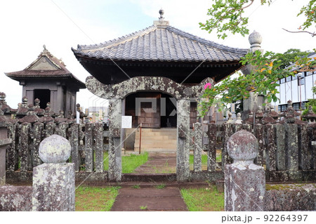 本経寺　大村藩主大村家墓所 92264397