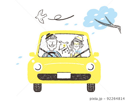 車に乗ってドライブを楽しむシニア夫婦 92264814