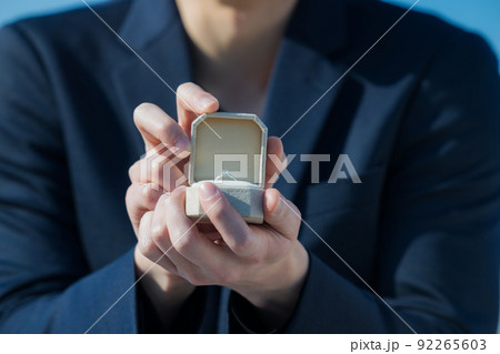 プロポーズ 92265603