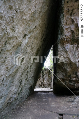 琉球王国最高の聖地 世界文化遺産 斎場御嶽 92268542