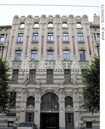 ラトビア、リガ、アルベルタ通り、エイゼンシュテイン作ユーゲントシュティール建築 92269273