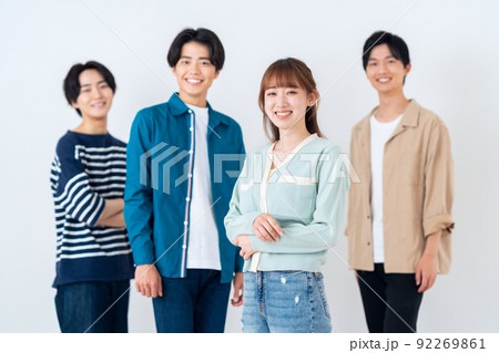 大学生 キャンパスライフ Z世代 友達 仲間 大学生 キャンパスライフ Z世代 友達 仲間 92269861