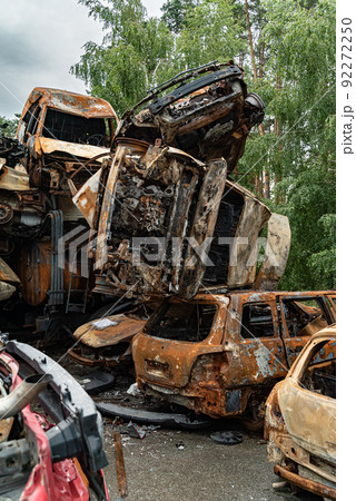 War in Ukraine: a dump of shot and burned cars in Irpin, Bucha district 92272250
