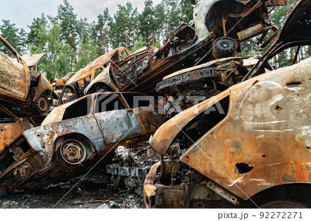Shot and burned cars during the war in Ukraine 92272271