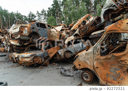 War in Ukraine: a dump of shot and burned cars in Irpin, Bucha district 92272521