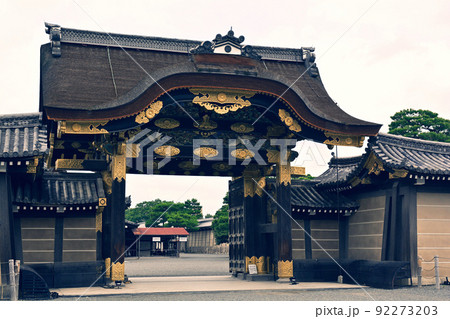 日本100名城・二条城　唐門 92273203