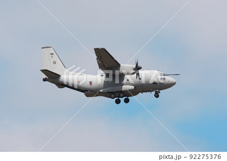 イタリア空軍C-27Jスパルタン輸送機カーゴドア開 イタリア空軍C-27Jスパルタン輸送機カーゴドア開 92275376
